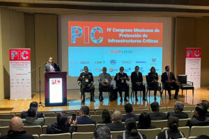 Javier Borredá García, director de ‘Segurilatam’, se dirige a los asistentes en la inauguración del IV Congreso Mexicano de Protección de Infraestructuras Críticas