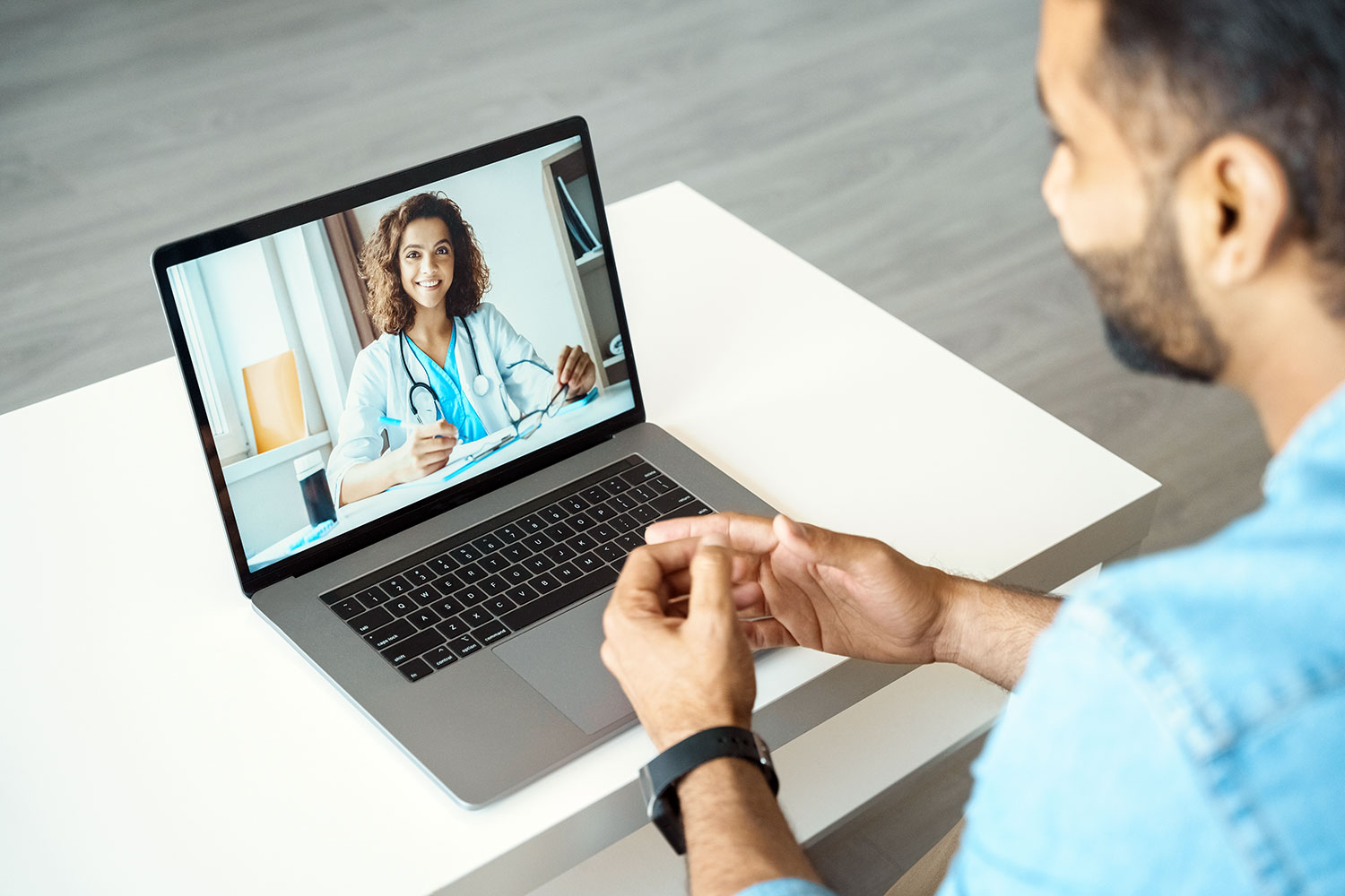 Telemedicina: qué es, qué riesgos entraña y cómo protegerse