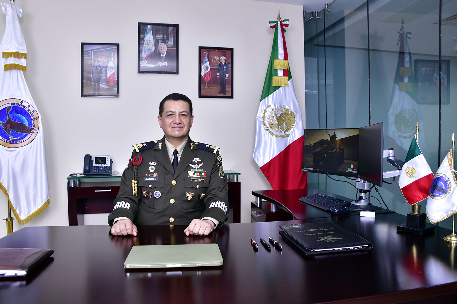 General Brigadier D.E.M. Roger David Rodríguez Arosemena, director del Centro de Operaciones del Ciberespacio del Estado Mayor Conjunto de la Secretaría de la Defensa Nacional (SEDENA) de México.