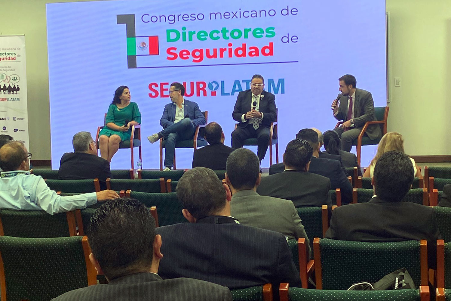 De izquierda a derecha: Ana Luisa Guzmán (AMEXSI), Héctor Coronado (Gemarc), José Luis Alvarado (ASIS Capítulo México) y Javier Borredá (‘Segurilatam) en el Congreso Mexicano de Directores de Seguridad