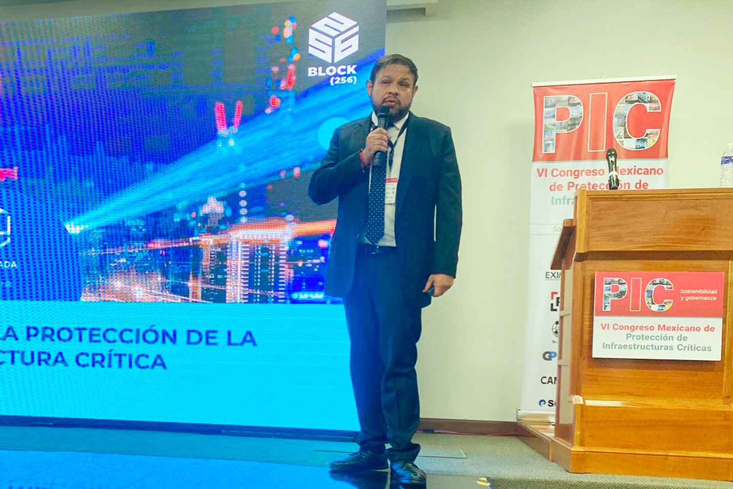 Isaac Valencia, CEO de SISSA, en el VI Congreso Mexicano de Protección de Infraestructuras Críticas organizado por Segurilatam